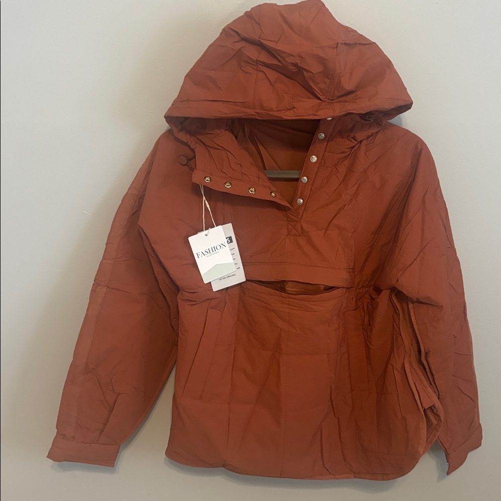 CLEARANCE! Rust Hooded Jacket as seen on TT! NWT size S but roomy unisex style